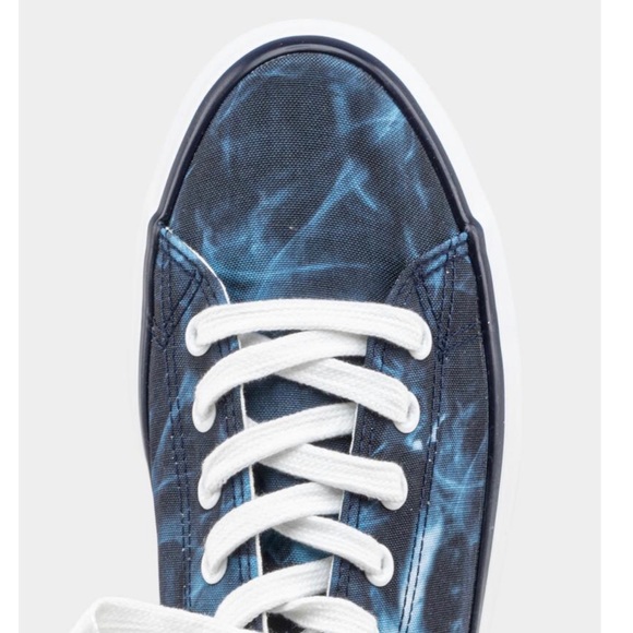 NWT Restricted Velma Tie Dye Sneaker - Picture 4 of 10